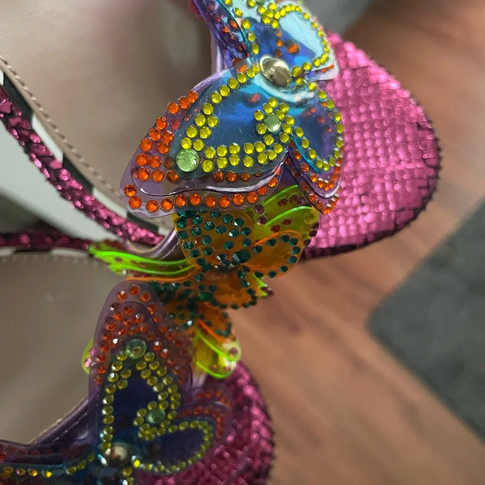 🦋 Beautiful Betsy Johnson Colorful Butterfly Embellished Women's Heels - Picture 6 of 8